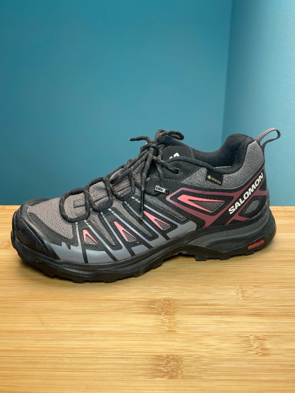 Salomon X Ultra Pioneer Womens Hiking Shoes Low Boots GTX Gore-Tex 6.5 Grey Pink